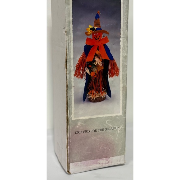 Gifts by House of Lloyd Dressed for The Occasion Pumpkin Scarecrow Decoration - Picture 8 of 10